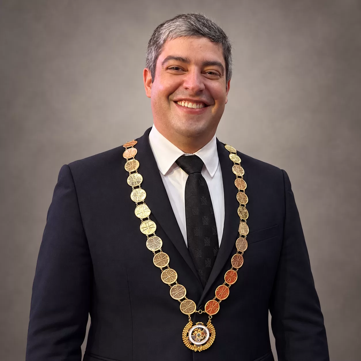 Retrato do Grande Mestre Nacional do SCDB, gestão 2021-2023.